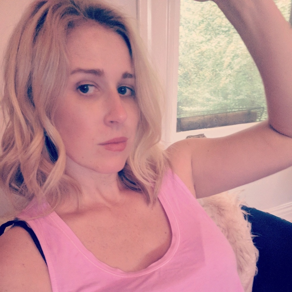 Meet your Posher, Amelia